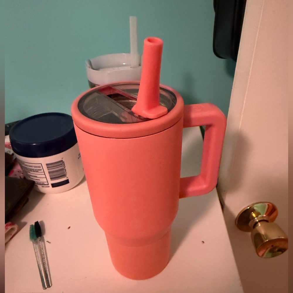 20 oz Coral HydroJug Tumbler with Straw